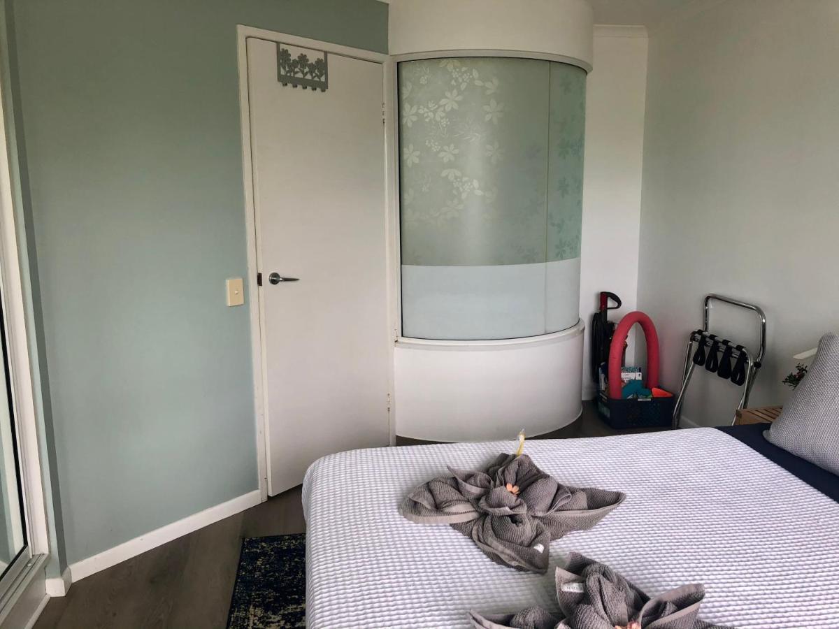 Apartment In 4* Resort - Pool Views - Great Location Noosaville Exteriör bild