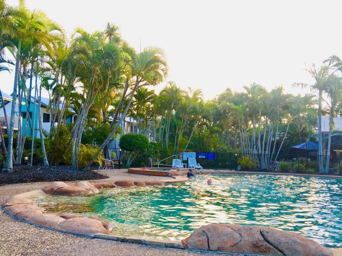 Apartment In 4* Resort - Pool Views - Great Location Noosaville Exteriör bild